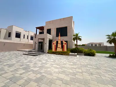 Luxurious modern 5 bedroom fully furnished villa for rent