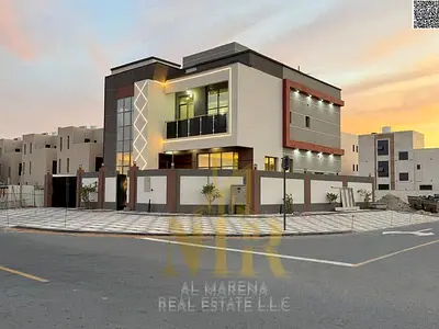 For sale directly from the owner: a corner villa with two floors and a roof terrace, next to the mosque. The price includes registration and ownership