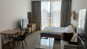 Contemporary Living | Bright Furnished Studio | Luma 22