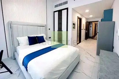 ELEGANT STUDIO LIVING | WHERE COMFORT MEETS LUXURY