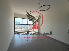 Sea view, second tenant, larger room and living room with built-in wardrobes, easy access to Dubai,