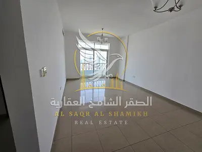 شقه غرفتين وصاله خزائن بالحائط بلكون اطلاله مفتوحه غرفه ماستر تكييف مركزي مساحات كبيره تشطيب حديث تسهيلات بالسداد