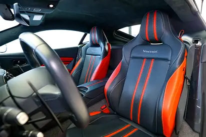2019 Aston Martin VANTAGE — миниатюра 10