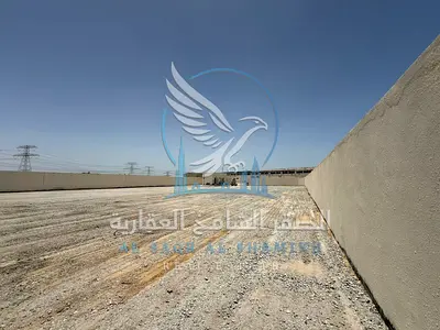 Open yard for rent in Industrial Area 18 Sharjah Total area: 20,000 sq ft Easy access for trucks and heavy vehicles Suitable for storage, parking
