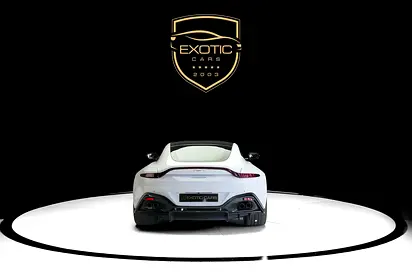 2019 Aston Martin VANTAGE — миниатюра 2