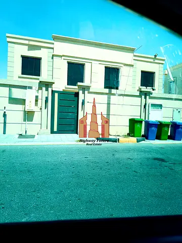 Elegant 5BR Villa With Maidroom for Rent in Al Tayy