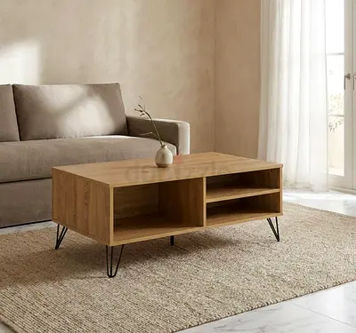 Modern Wooden Coffee Table – Excellent Condition