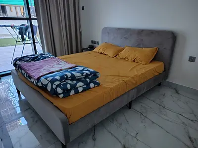 Queen size bed with mattress