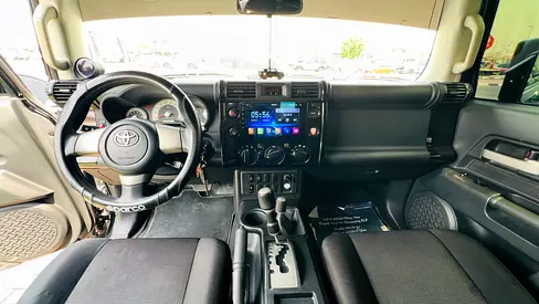 2013 Toyota FJ CRUISER — миниатюра 9