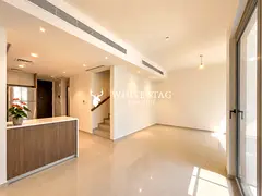 3BR + maid | facing the Pool & the Park | Equipped Kitchen
