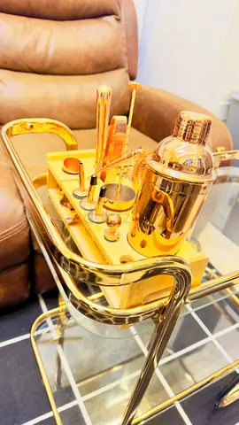 Gold Cocktail Bar Set with Shaker and Accessories