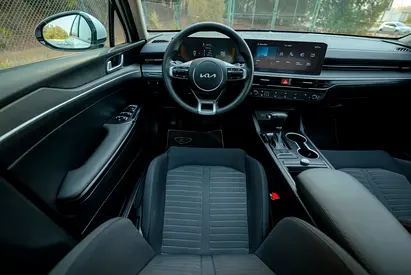 صورة 9 لـ 2024 KIA K5