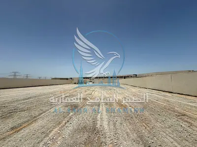 للإيجار حوطة في الصناعية 18 بالشارقة حوطة بموقع مميز مناسبة للتخزين والأنشطة الصناعية والتجارية، مع سهولة دخول وخروج الشاحنات.
