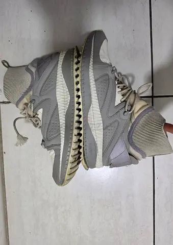 Puma sneakers