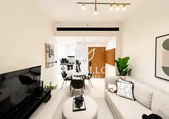 Modern Apartment | Panoramic Skyline View