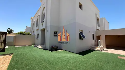 Luxury 4BR Villa with Maidroom + wardrobes In Barashi