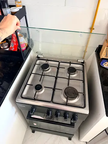 Gas stove