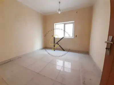 CLOSE TO MUWAILIAH BAS STOP FAMILY BUILDING 2BHK 2 WASHROOM CANTARAL AC ONLY 40K CLOSE HALL 30 DAY FREE TODAY BIG OFFER PARIM LOCATION MUWAILIAH AREA
