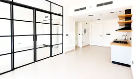Modern Living | Burj View | Ideal for Professionals