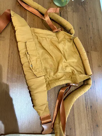 Chekoh Clip Baby Carrier | Ochre Bamboo Linen | Includes Wash Bag | Excellent Condition