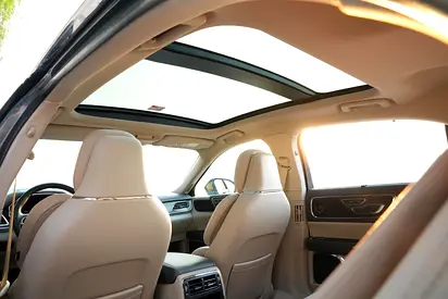 صورة 11 لـ 2020 Lincoln CONTINENTAL