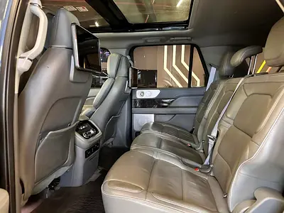 صورة 5 لـ 2018 Lincoln NAVIGATOR