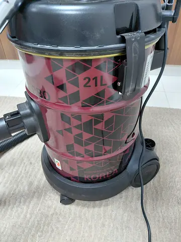 LG 21L Dry Vacuum Cleaner - Perfect Working Condition
