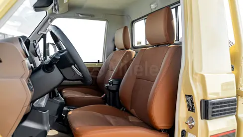 2025 Toyota LAND CRUISER 70 SERIES — фото 18