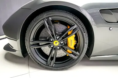 صورة 16 لـ 2019 Ferrari GTC4 LUSSO