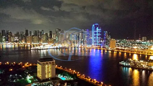 Two-bedroom apartment for sale in Al Majaz 1, prime location, easy direct access to the Corniche
