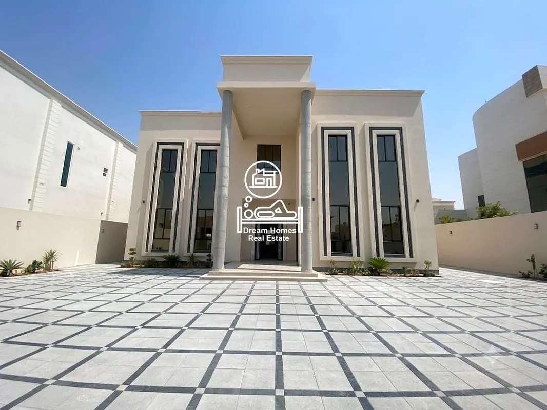 Brand new 8 bedrooms villa for rent in Madinat Riyadh
