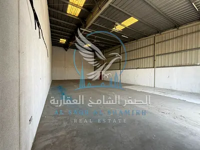 للإيجار مستودع في الصناعية 15 بالشارقة مستودع بموقع مميز مناسب للتخزين والأنشطة الصناعية والتجارية.
