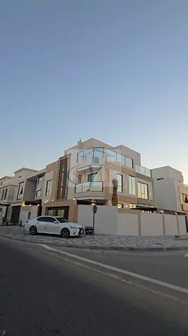 Villa in Hoshi, 4 rooms, 3,900,000 dirhams