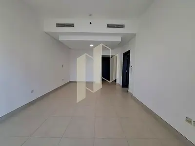 High Floor | 1BR with Balcony | Good Condition