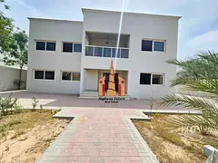 6 Bed room 2 Hall 1 Majlis All Master room 2 Balcony maids room big gardan like new Central AC