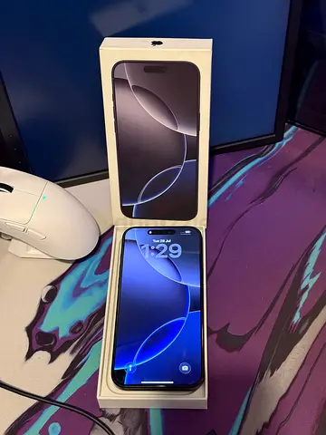IPhone 16 Pro Max 256gb UAE with box,cable