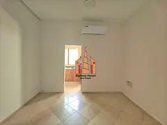READY TO MOVE STUDIO WITH CLOSED KITCHEN FOR FAMILY ONLY