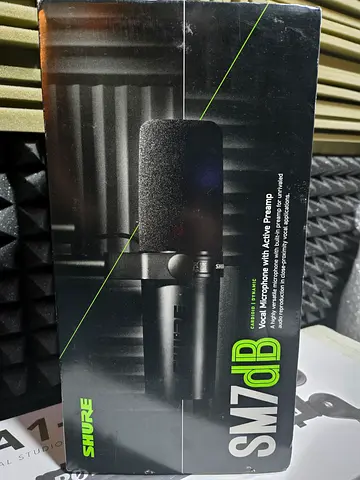 Shure SM7dB [Pristine like new]