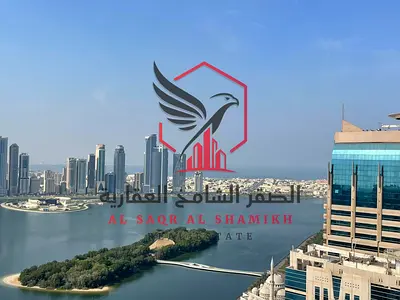شقة واسعة للإيجار السنوي المجاز1  2غرف نوم  موقف مجاني تكييف مجاني جيم ومسبح مجاني بلكون اطلاله بحريه صيانه مجانيه