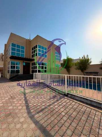 فيلا  للإيجار السنوي في منطقة البراشي الشارقة