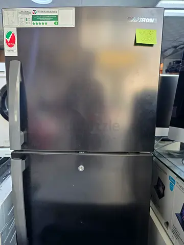 Compact double door 259L fridge in stainless steel - goodition
