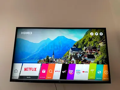 LG Smart TV 49inch