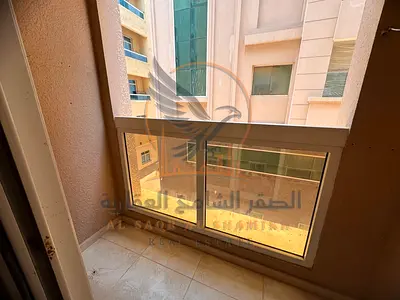 شقه للايجار السنوي غرفه صاله منطقه الجرف عجمان موقع مميز سهوله الوصول لمخرج دبي والشارقه