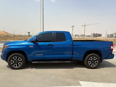 2018 Toyota Tundra Crewmax SR5 - American Specs - Excellent Condition