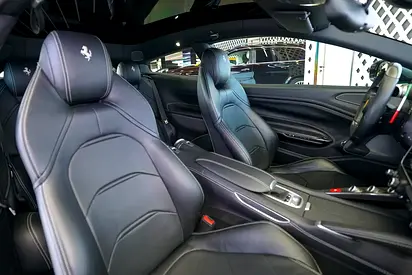 صورة 12 لـ 2019 Ferrari GTC4 LUSSO