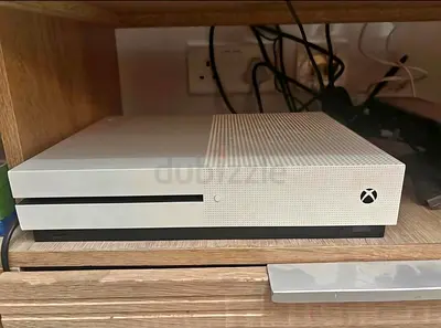Xbox One S 1TB (Disk Edition)