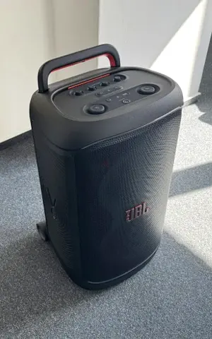 JBL 520