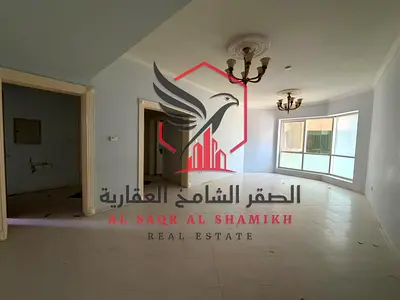 شقة للإيجار في المجاز 3 غرفة وصالة تكييف مجانا مع خدمات جيم ومسبح مجانا