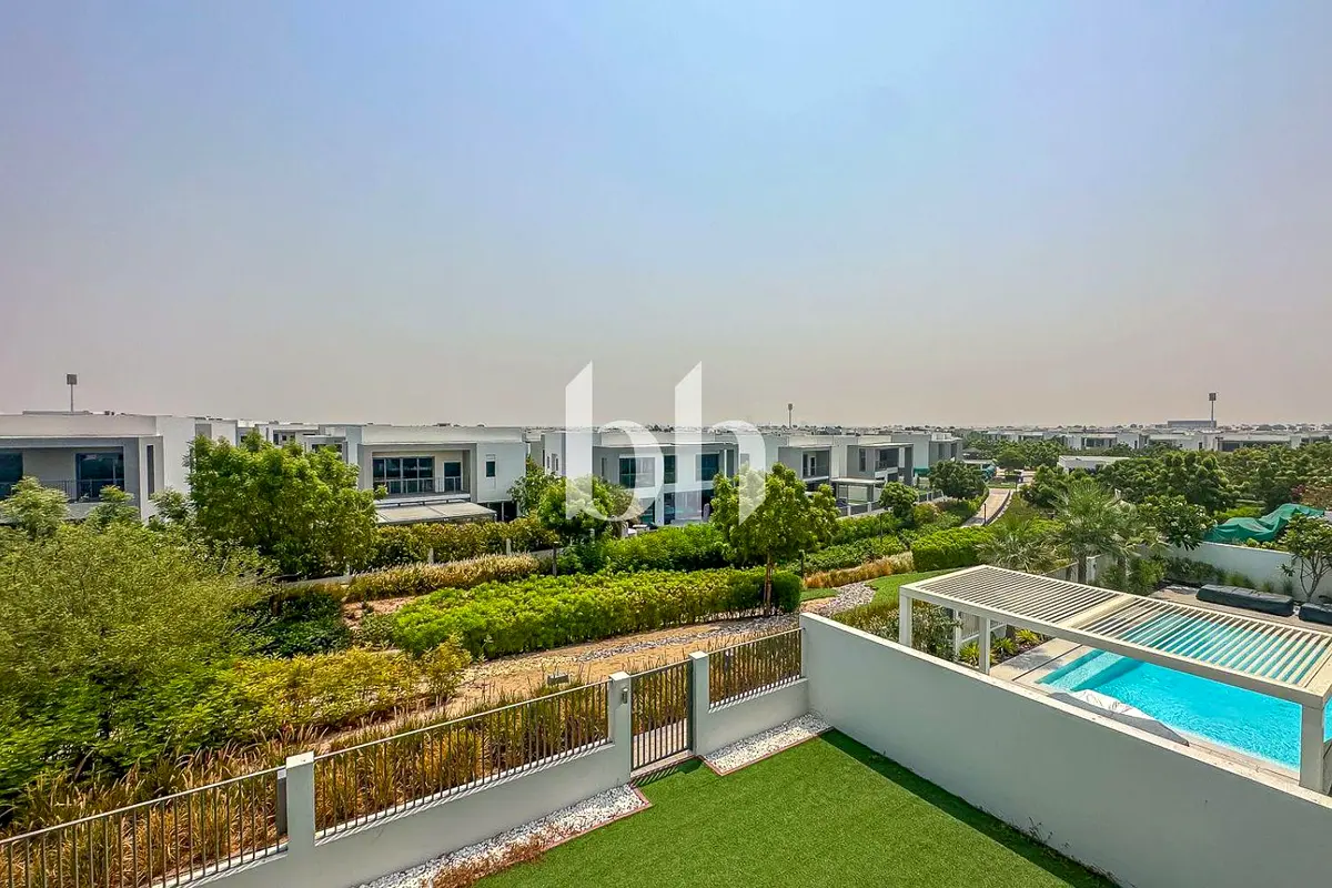 Exclusive | Greenbelt Backing | Premium Unit
