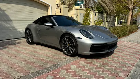 Porsche 911 Carrera first owner from America clean title, using it for 2 years in UAE, Full body PPF